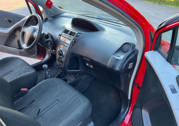 Toyota Yaris cena 21500 przebieg: 132580, rok produkcji 2010 z Tarnów małe 631